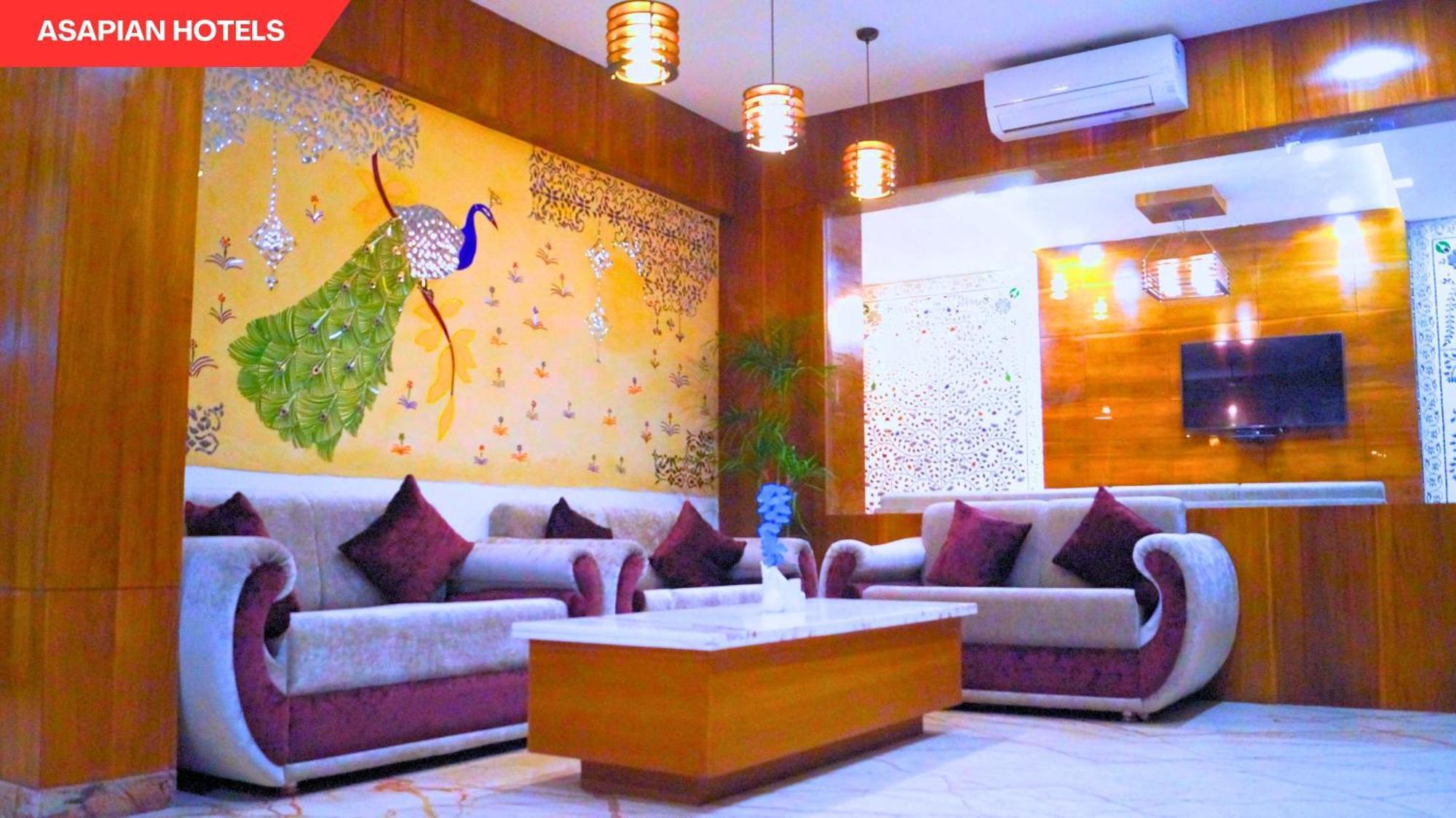 Shreeji Palace By Asapin Hotels Lakāwās Esterno foto